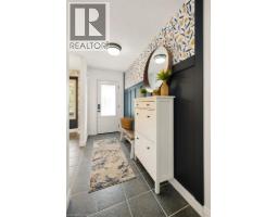 57 PORCHLIGHT Drive - 7