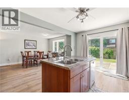 4 EILEEN Street - 19