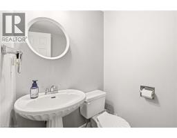 4 EILEEN Street - 21