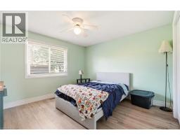 4 EILEEN Street - 28