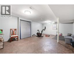 4 EILEEN Street - 30