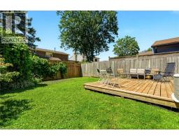 4 EILEEN Street - 32