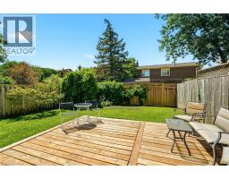 4 EILEEN Street - 36