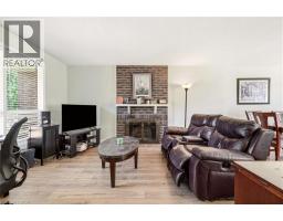 4 EILEEN Street - 9