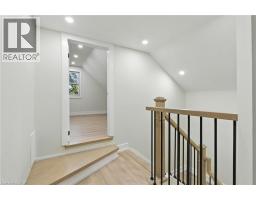9 ALICE Street - 28