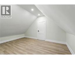 9 ALICE Street - 32