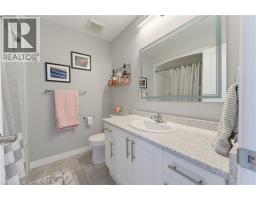 74 LAGUNA VILLAGE Crescent - 21