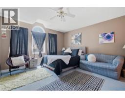131 HUNTINGWOOD Avenue - 33