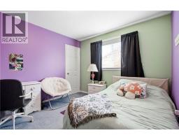 131 HUNTINGWOOD Avenue - 36