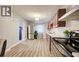 38 ROSE Avenue - 8