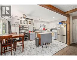 15 MIDDLEMISS Avenue - 11