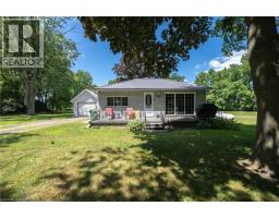 15 MIDDLEMISS Avenue - 2