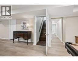 30 DUNCAN Court - 32