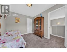 17 GRANTHAM Avenue S - 34