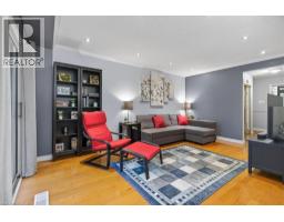 479 WOODVIEW Road UnitNo. 3 - 13