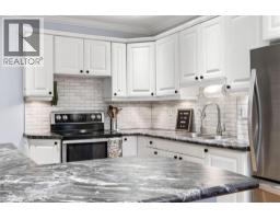479 WOODVIEW Road UnitNo. 3 - 20