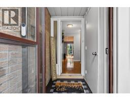 479 WOODVIEW Road UnitNo. 3 - 4