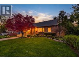 586 WOODLAND Avenue - 1