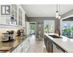 10 FEATHERSTONE Avenue - 15