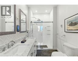 10 FEATHERSTONE Avenue - 23