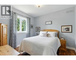 10 FEATHERSTONE Avenue - 25