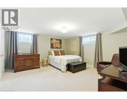 10 FEATHERSTONE Avenue - 34