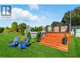 10 FEATHERSTONE Avenue - 38