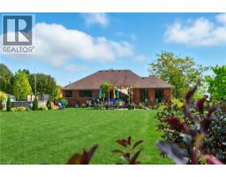 10 FEATHERSTONE Avenue - 40