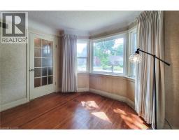 30 SANDERS Boulevard - 10