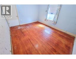 30 SANDERS Boulevard - 14