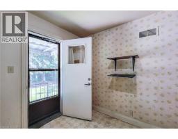 30 SANDERS Boulevard - 18