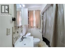 30 SANDERS Boulevard - 19