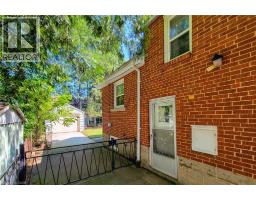 30 SANDERS Boulevard - 29