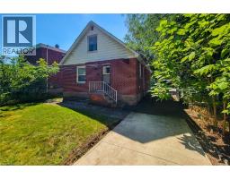 30 SANDERS Boulevard - 31