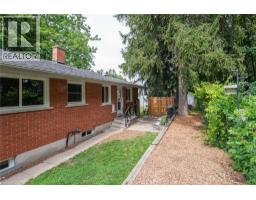 13 LEWIS Street - 11