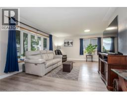 13 LEWIS Street - 17