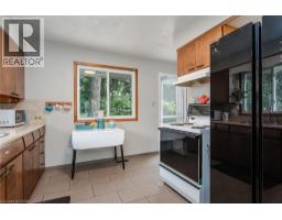 13 LEWIS Street - 26
