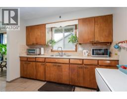 13 LEWIS Street - 27