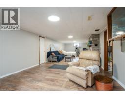 13 LEWIS Street - 42