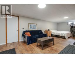 13 LEWIS Street - 44