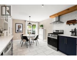 21 GOLDEN MEADOW Crescent - 16