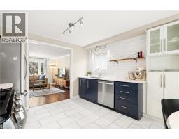 21 GOLDEN MEADOW Crescent - 17