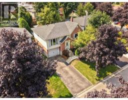 21 GOLDEN MEADOW Crescent - 4