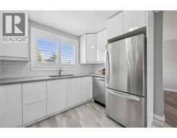60 ELMSDALE Drive UnitNo. 25 - 3