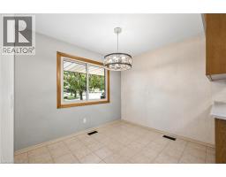 6 ROBROY Court - 10