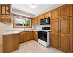 6 ROBROY Court - 13