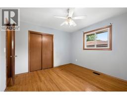 6 ROBROY Court - 18