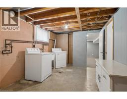 6 ROBROY Court - 34