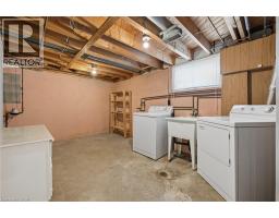 6 ROBROY Court - 35