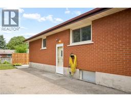 6 ROBROY Court - 36